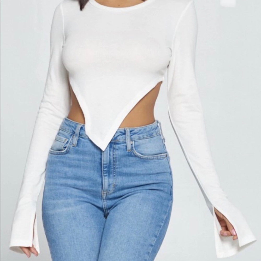 Long sleeve curved top
